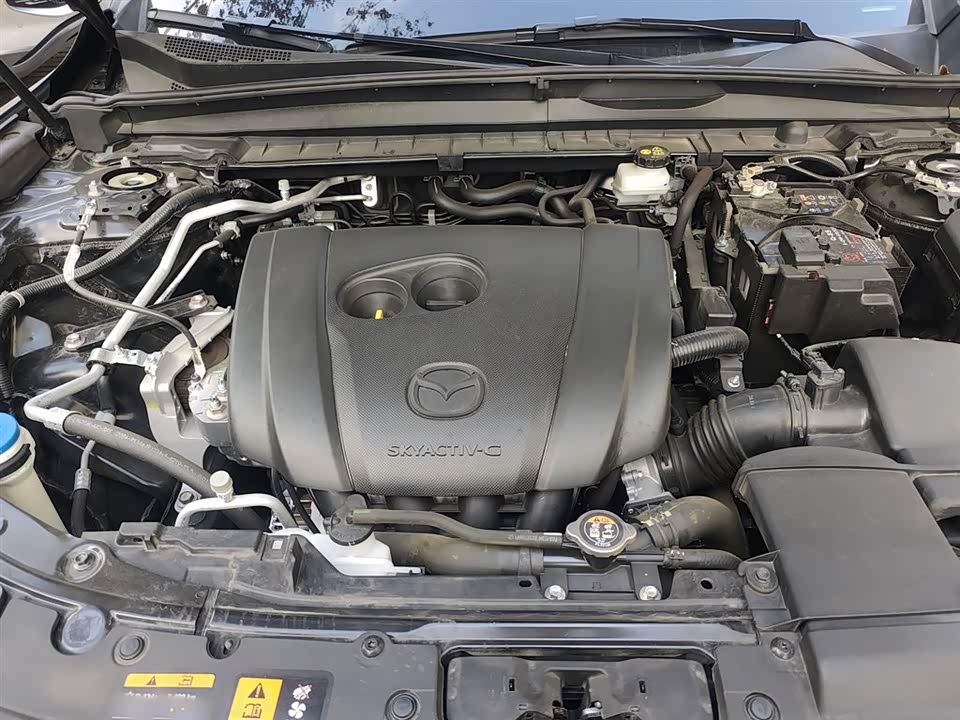 Mazda CX-50 line also