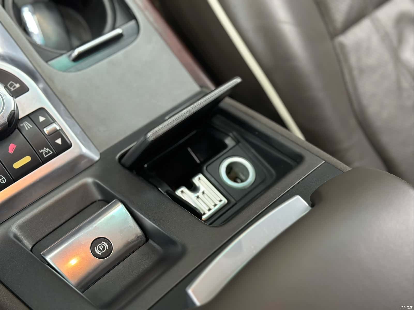 Land Rover Range Rover, 2011 16