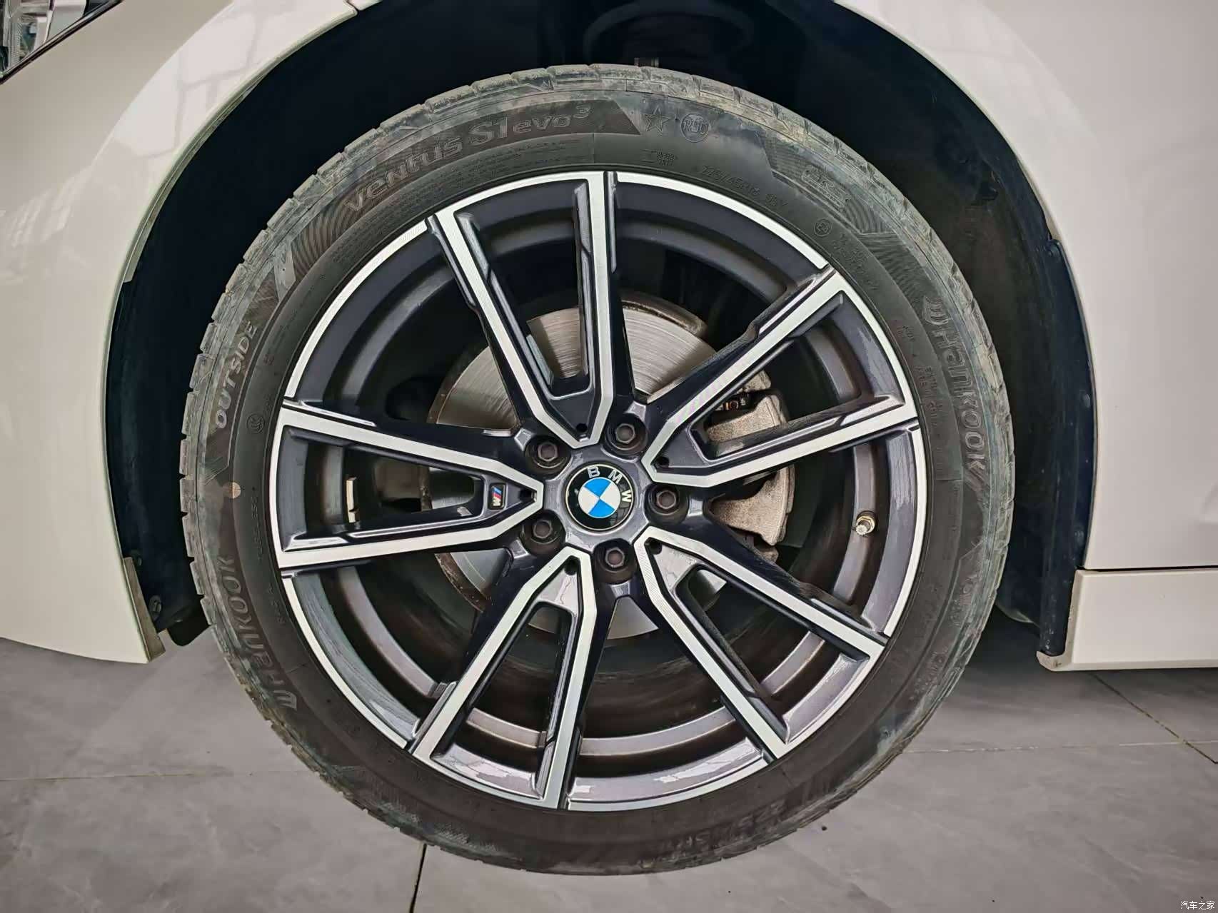 BMW 3 Series, 2023 11