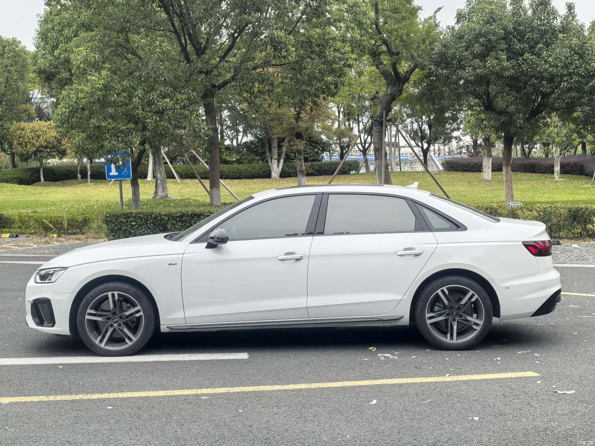Audi A4L, 2023 15