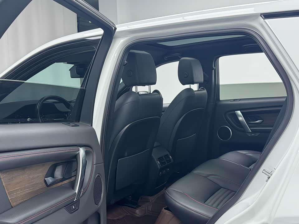 Land Rover Discover sports