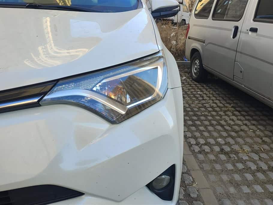 Toyota RAV4 Rongfang