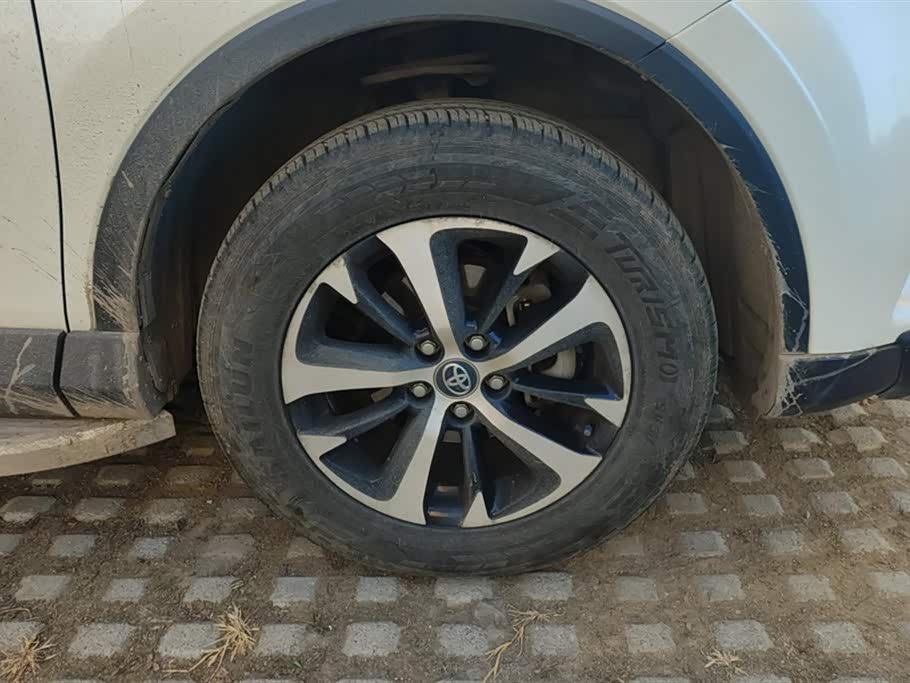 Toyota RAV4 Rongfang