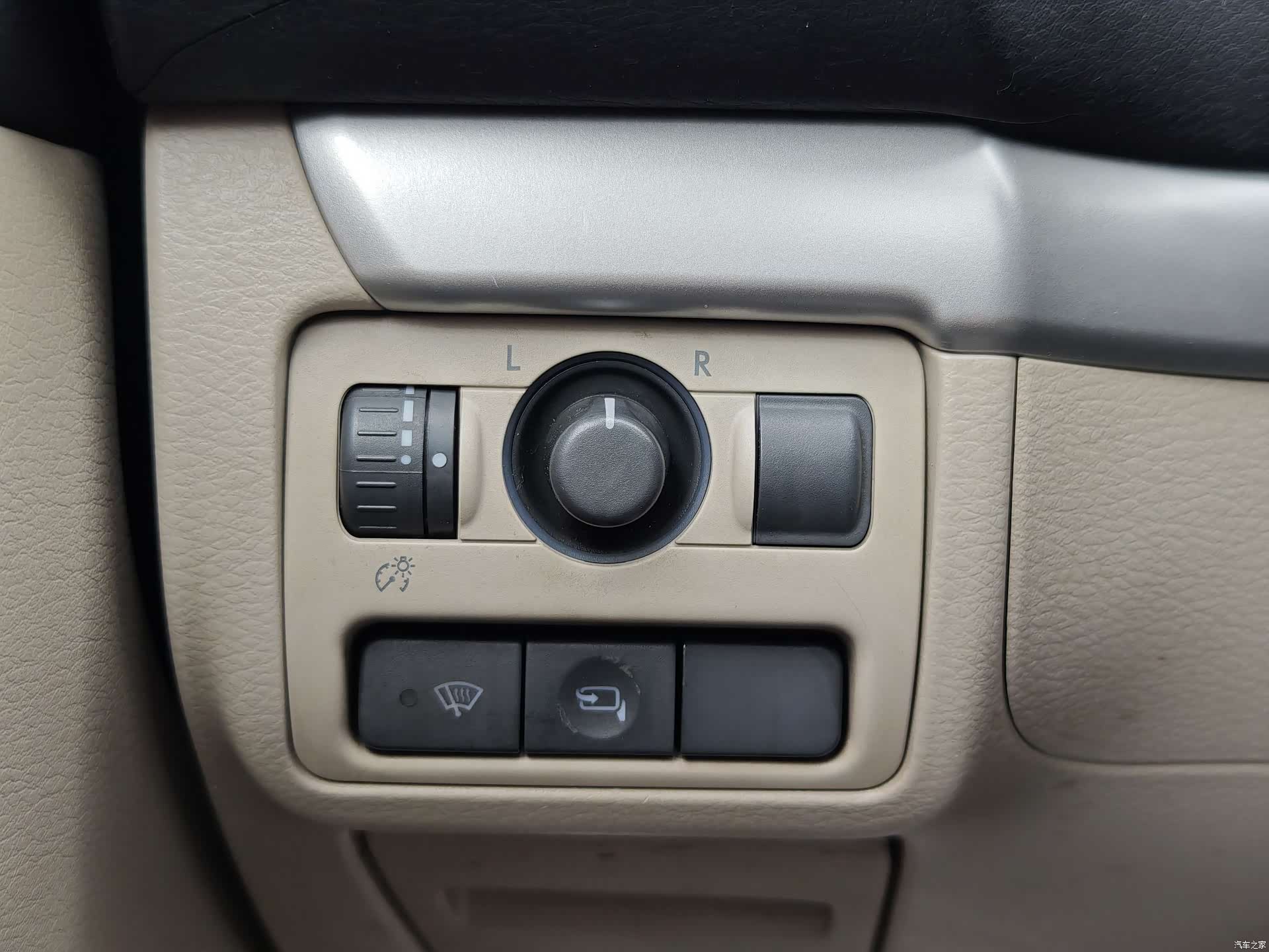Subaru Legacy, 2006 13