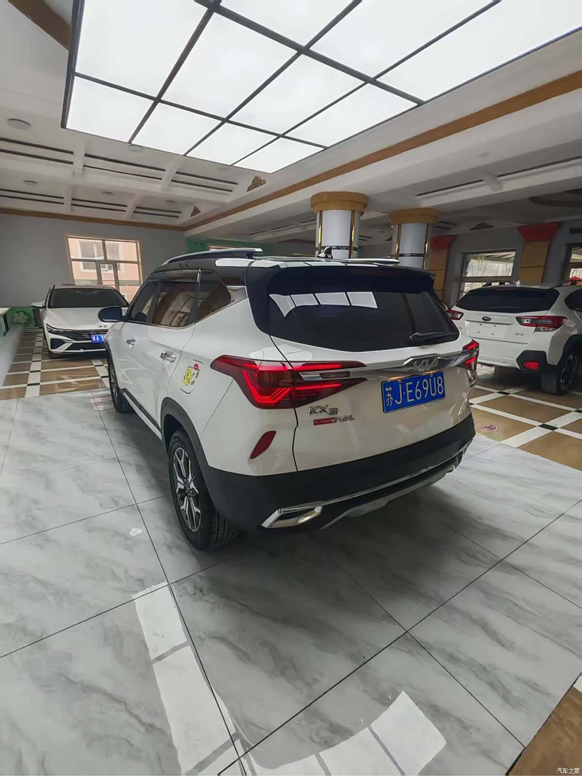 Kia KX3, 2021 9