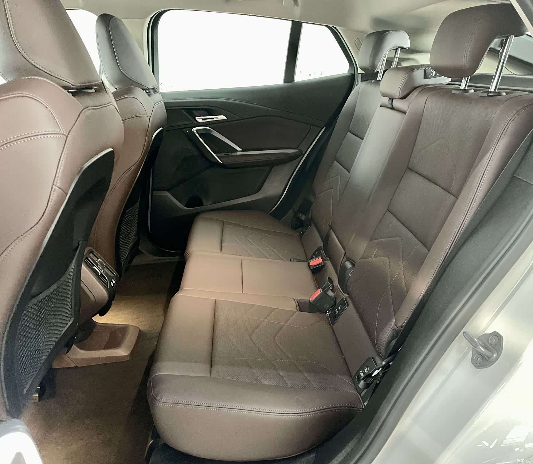 BMW X2, 2025 10