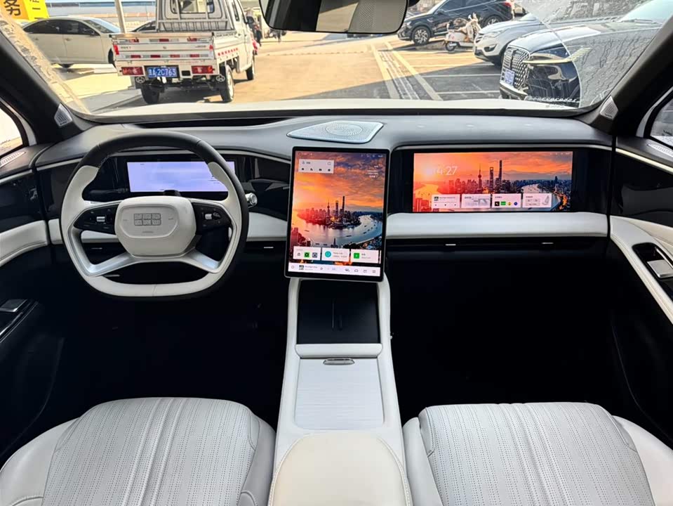 Geely Galaxy Galaxy L7