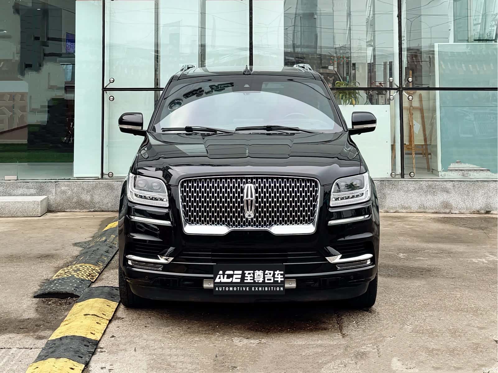 Lincoln Navigator, 2019 2