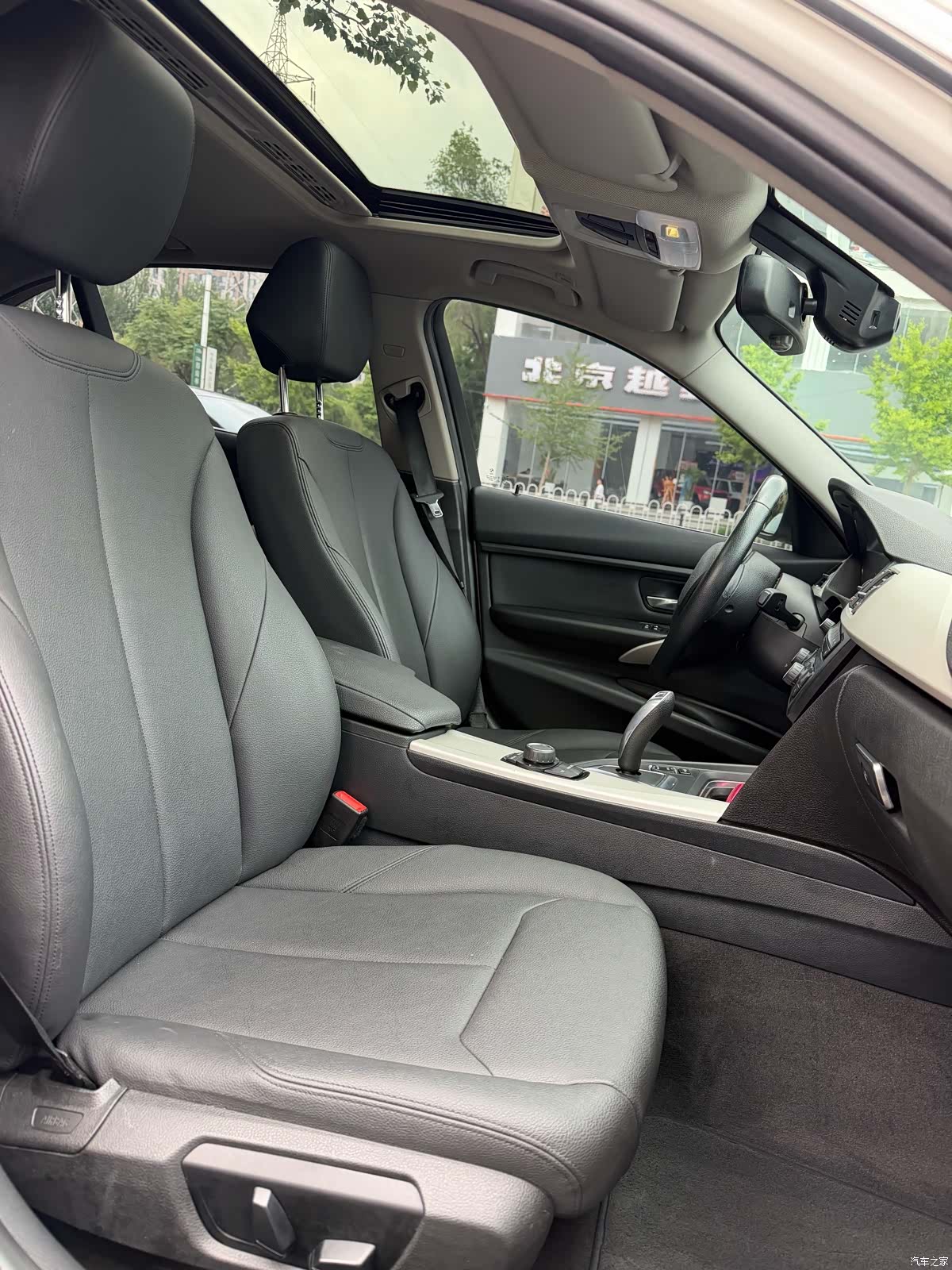 BMW 3 Series, 2015 10