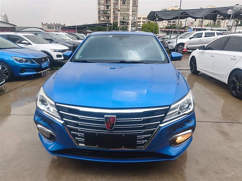 Roewe i5