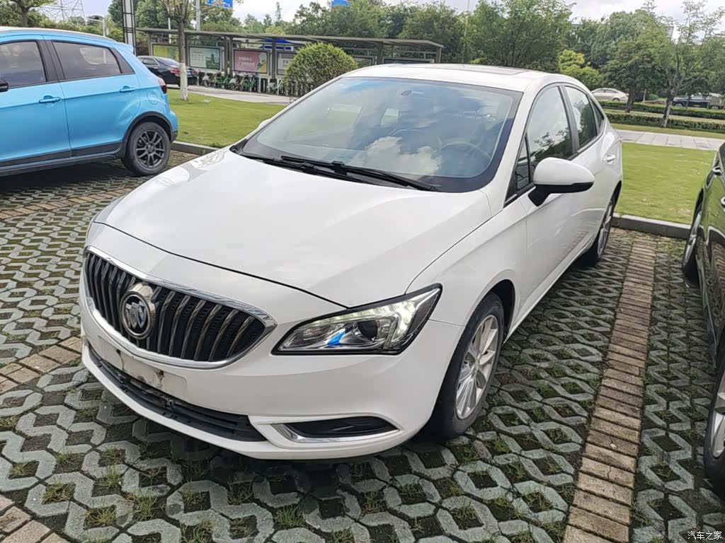 Buick Verano, 2017 1