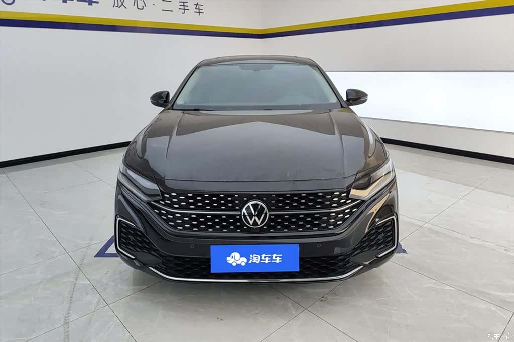 Volkswagen Passat, 2023 2