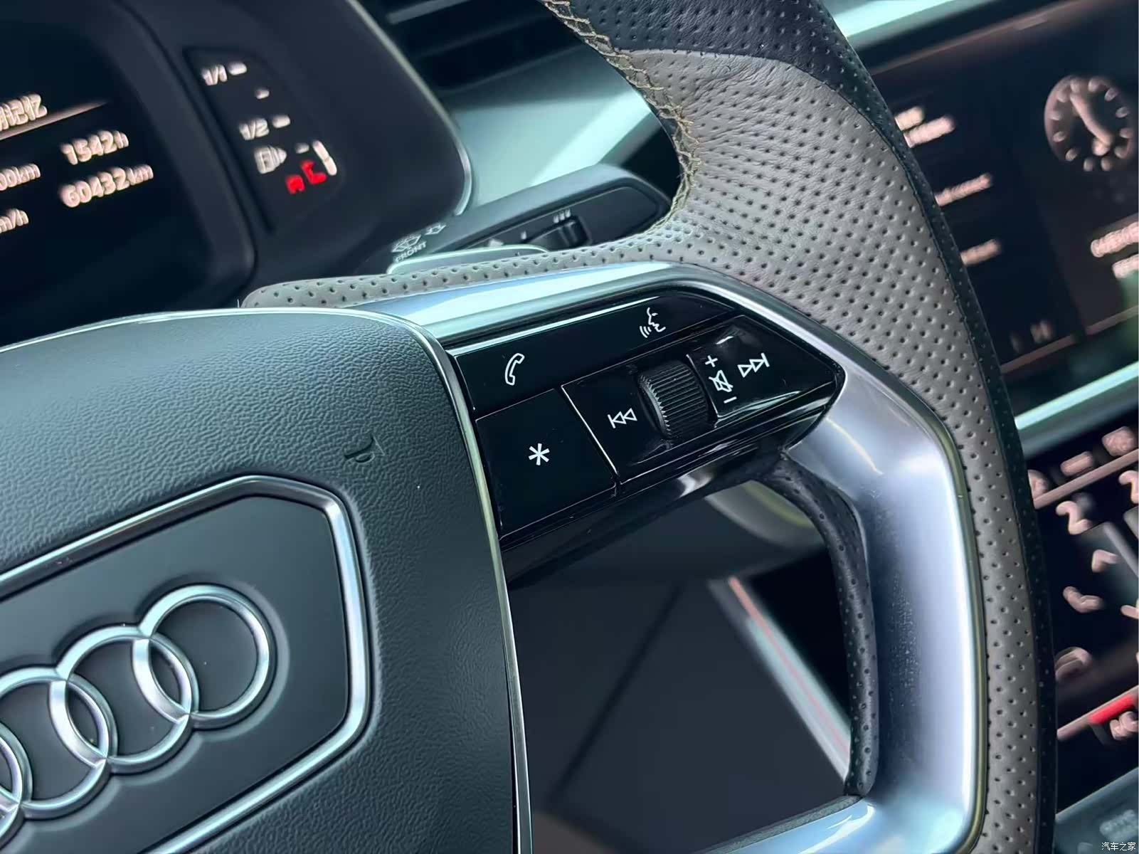 Audi A7L, 2024 12