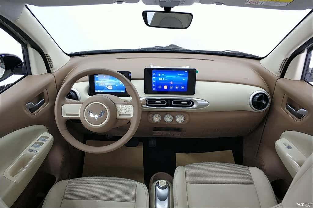 Wuling MINIEV, 2025 12