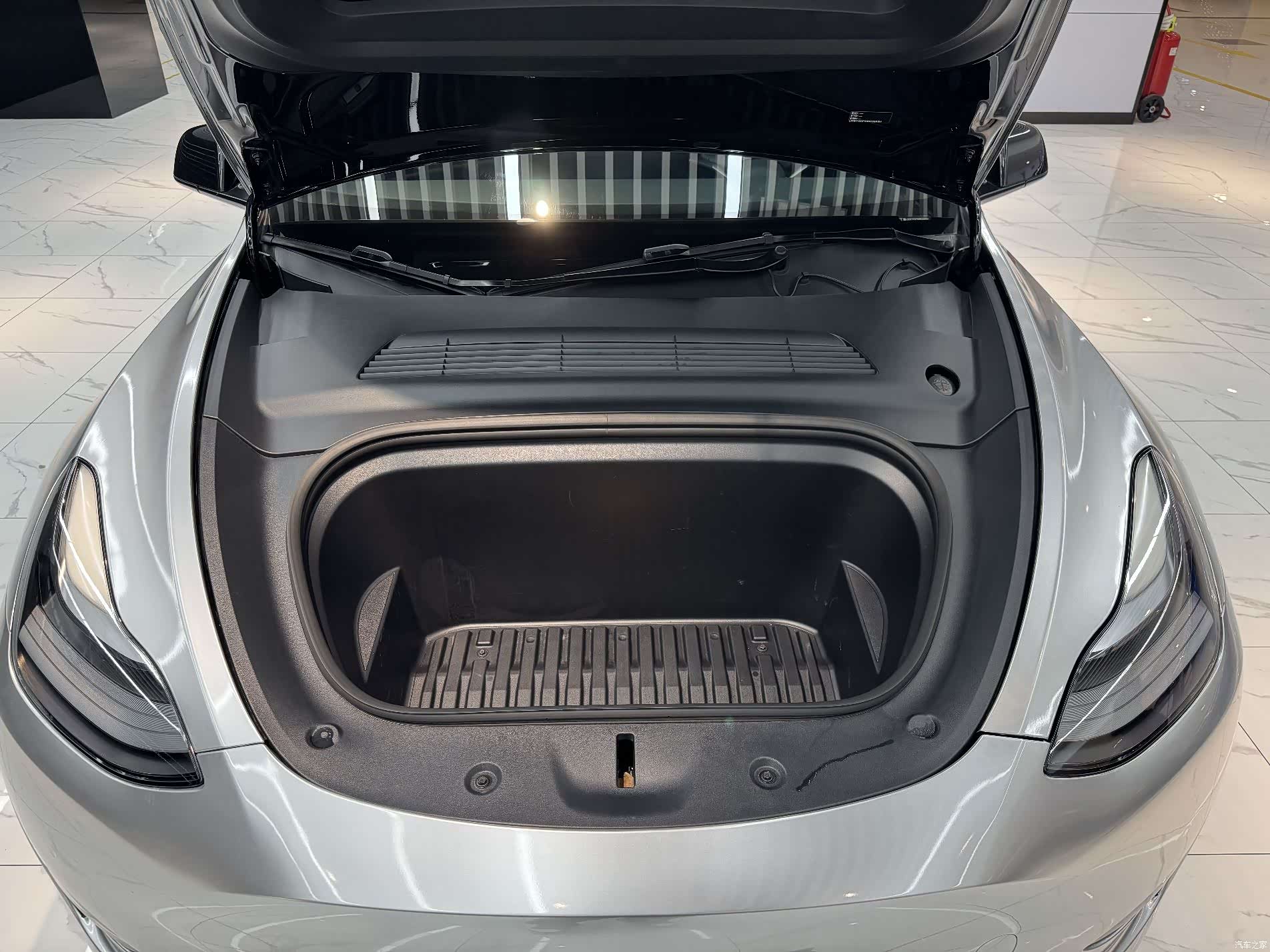 Tesla Model Y, 2022 8