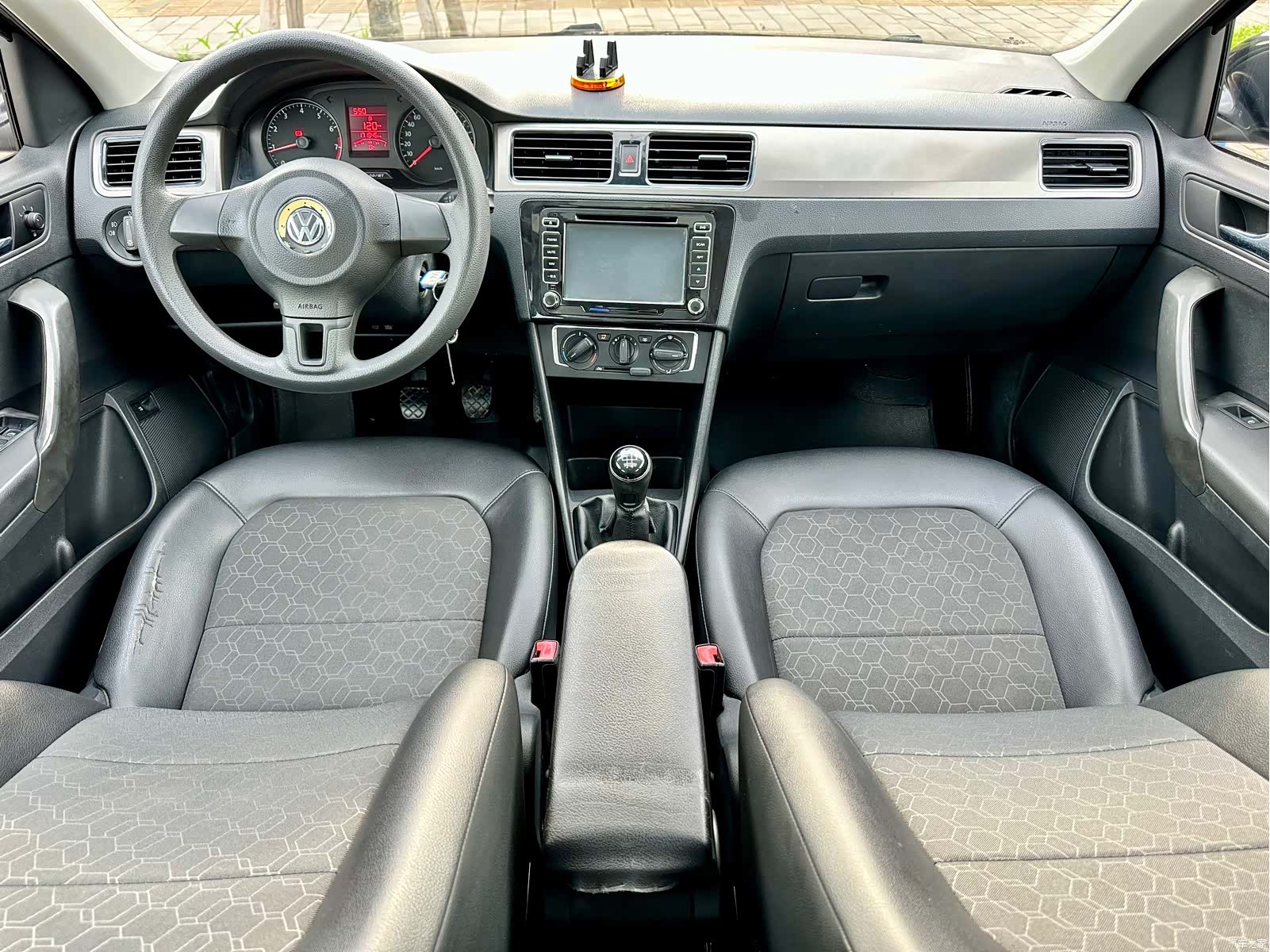 Volkswagen Santana, 2015 36