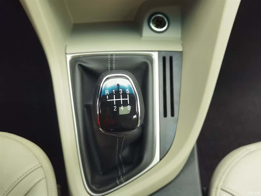 Buick V, 2018 13