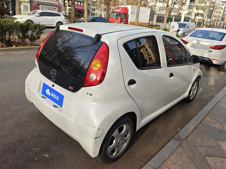 BYD F0