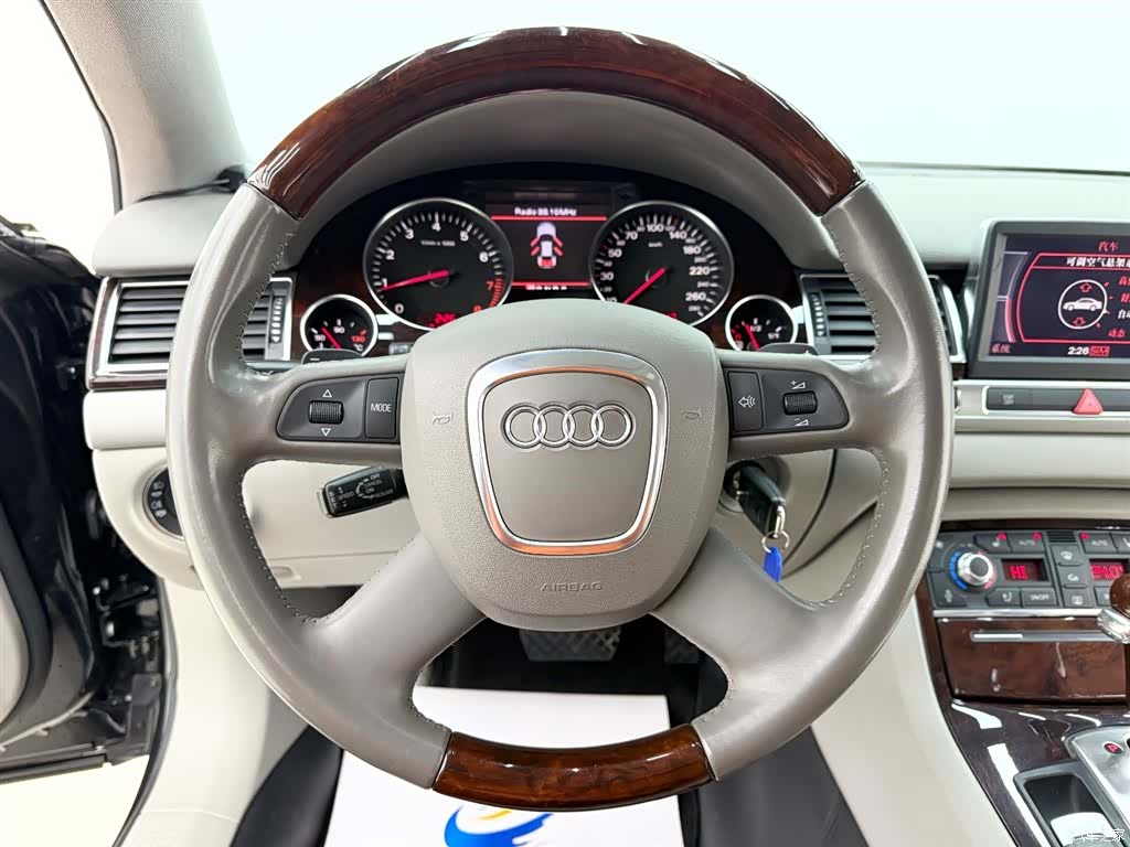Audi A8L, 2008 11