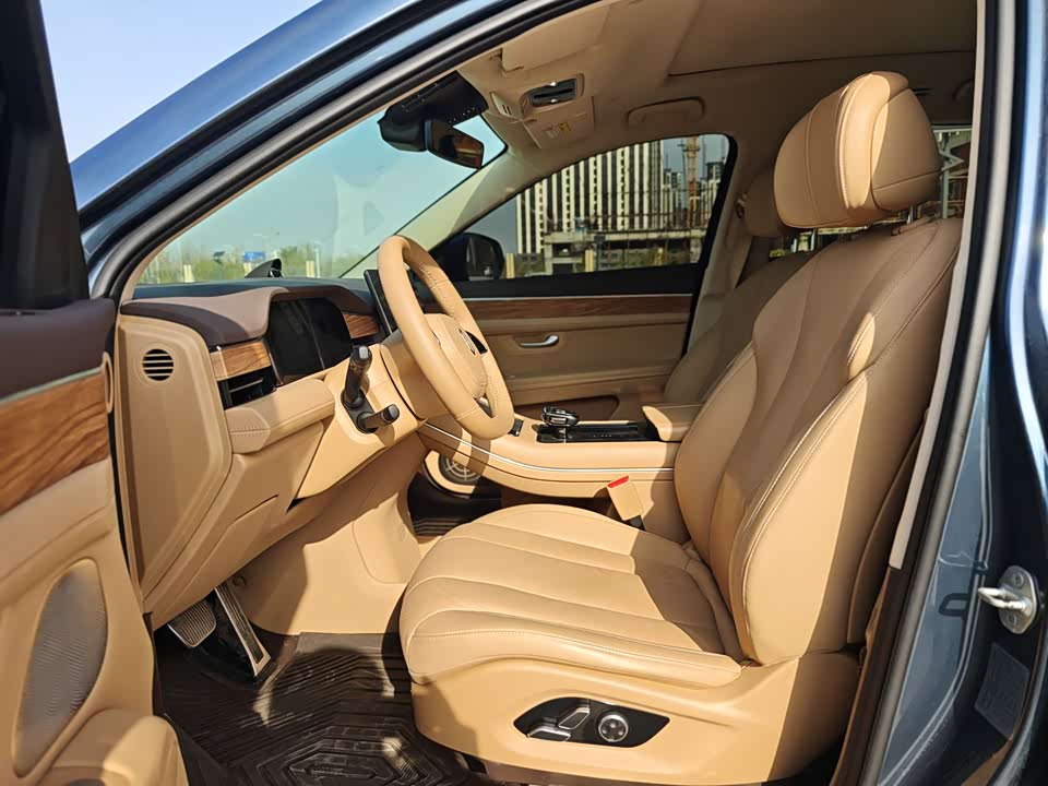 AITO Ask the world M7