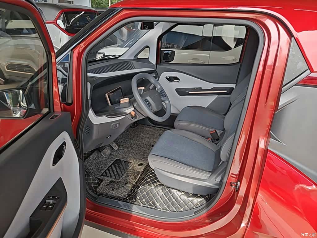 Wuling E200, 2019 15