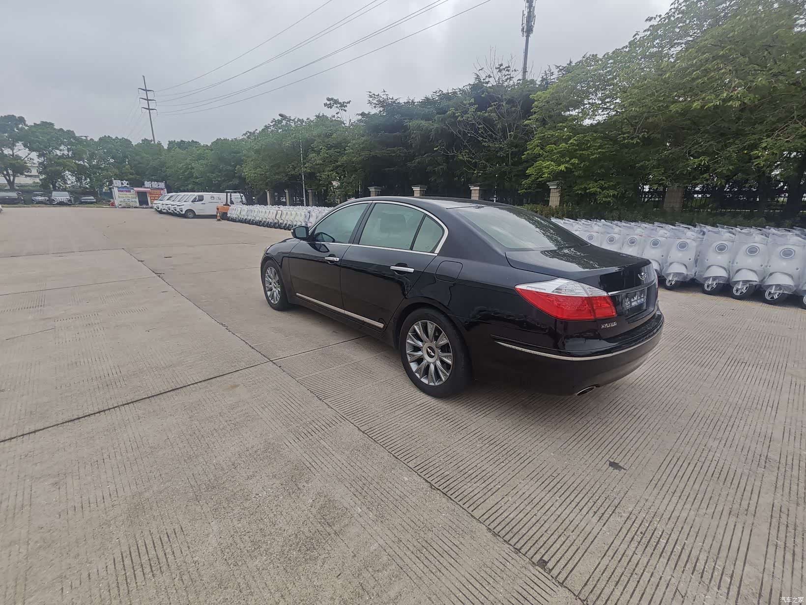Hyundai BH330, 2011 все фото