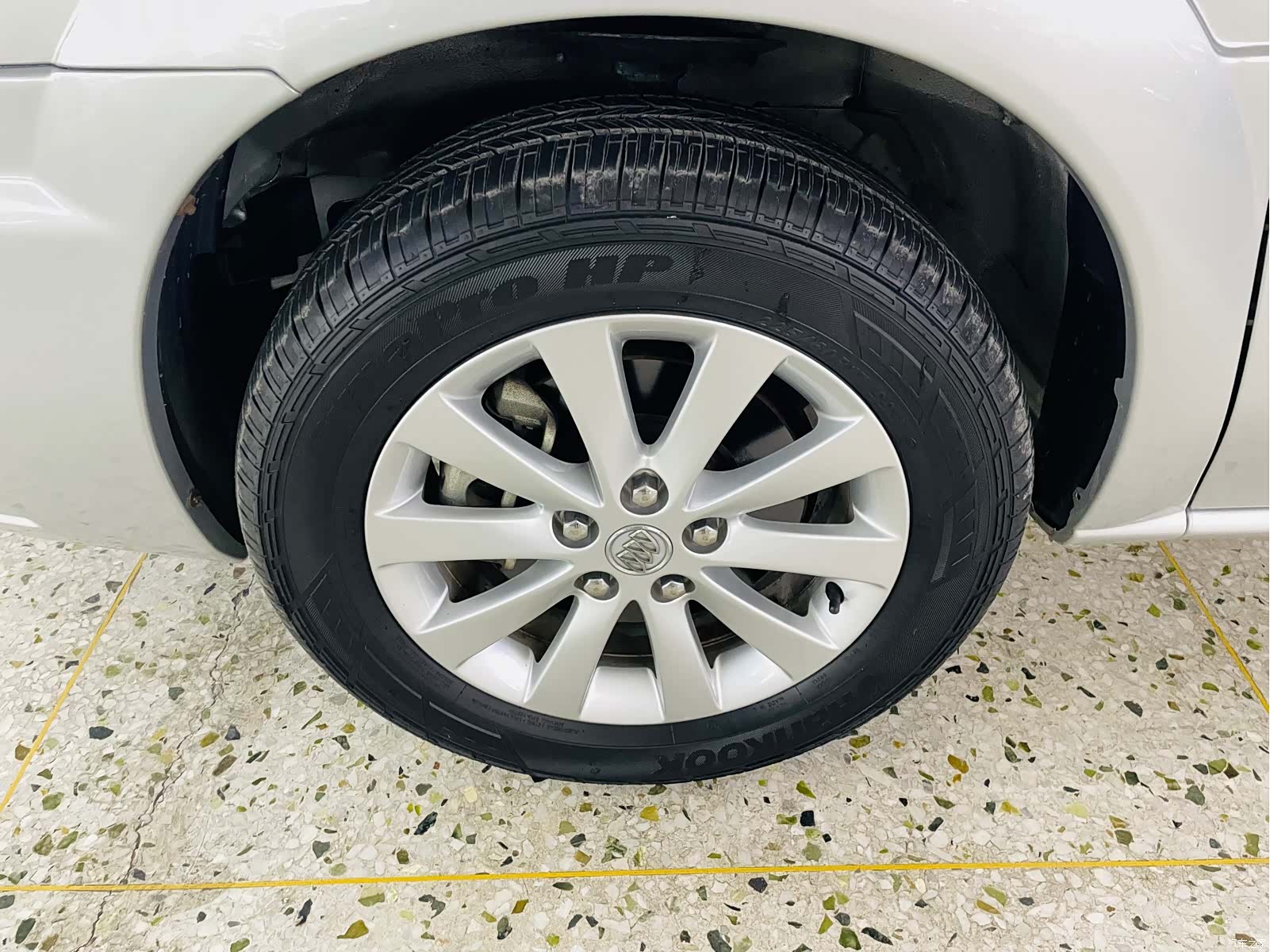 Buick GL8, 2013 10