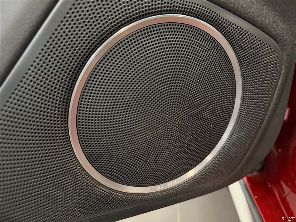 Audi A4, 2016 13