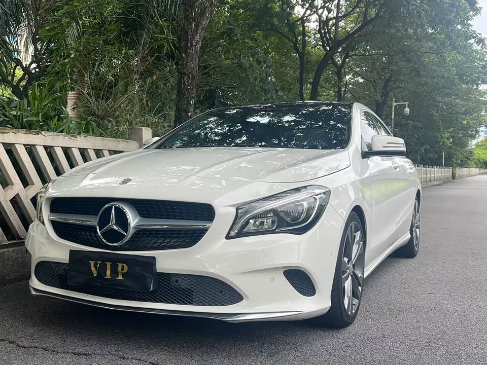 Mercedes-Benz CLA