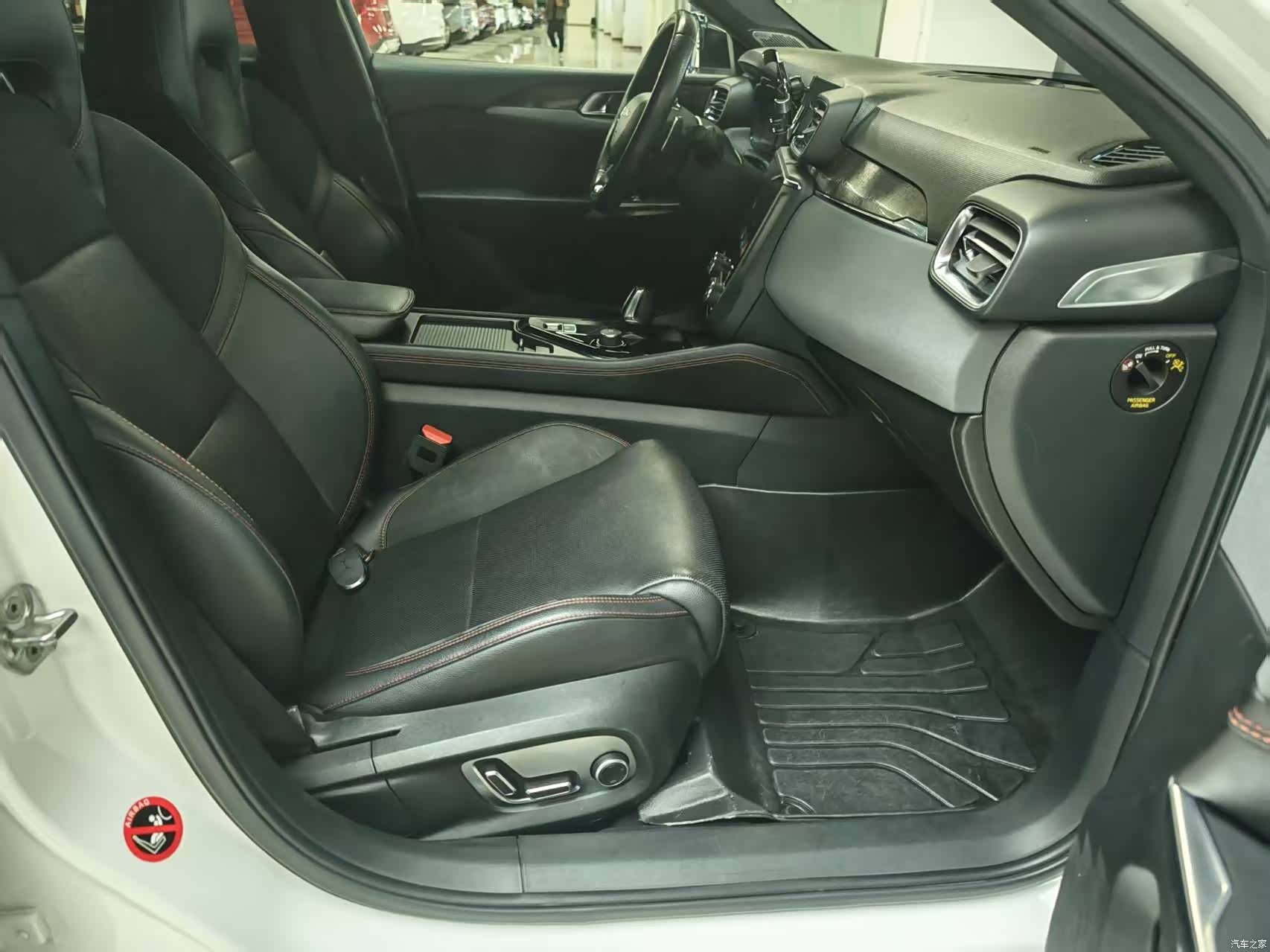 Lynk & Co 01, 2020 15