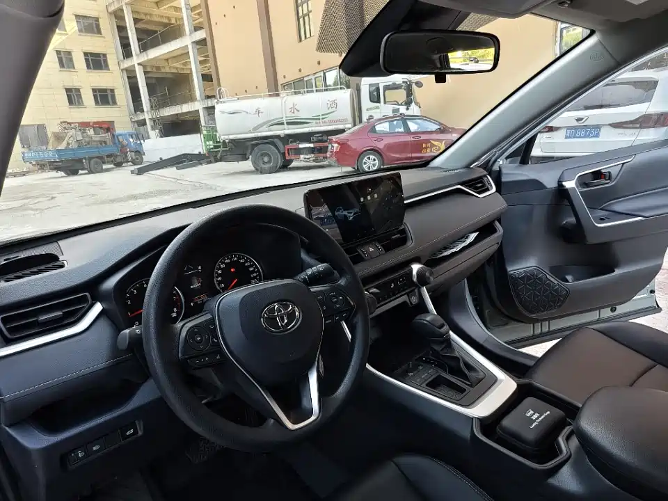 Toyota RAV4 Rongfang