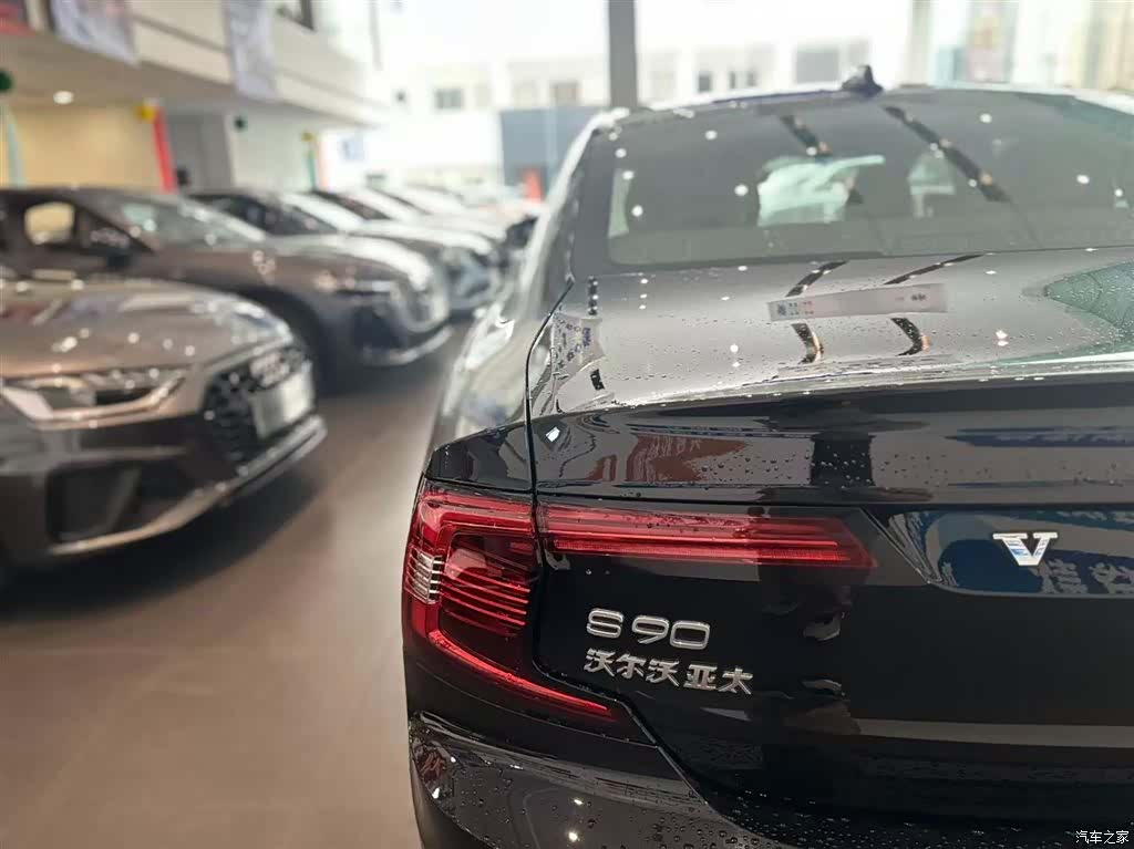 Volvo S90, 2024 10