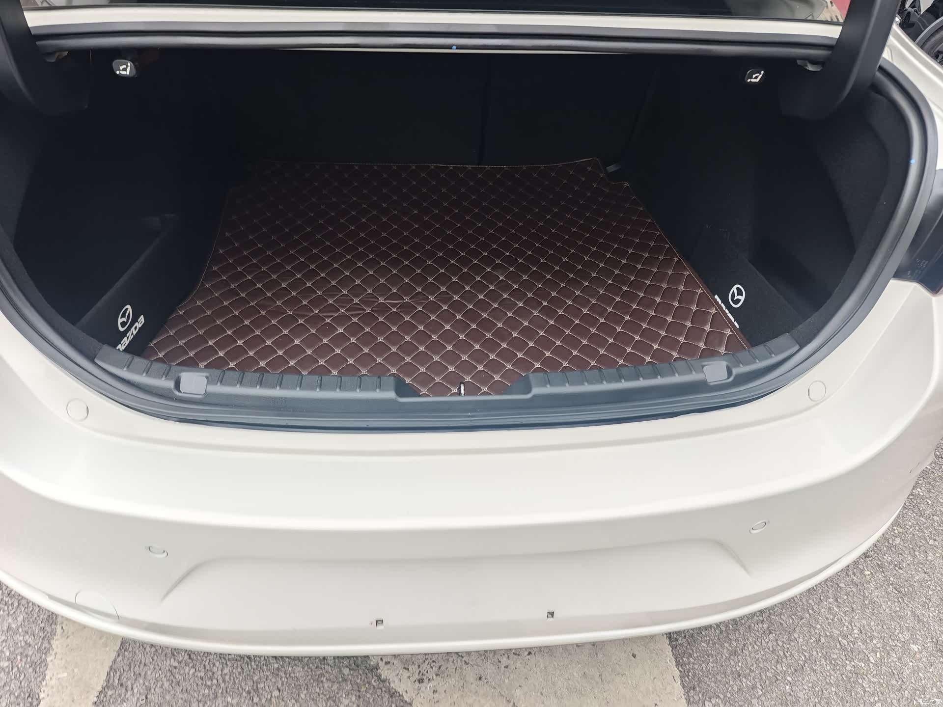 Mazda Mazda3, 2023 23