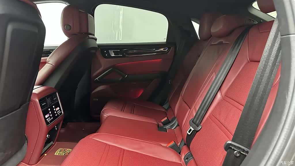 Porsche Cayenne, 2022 9