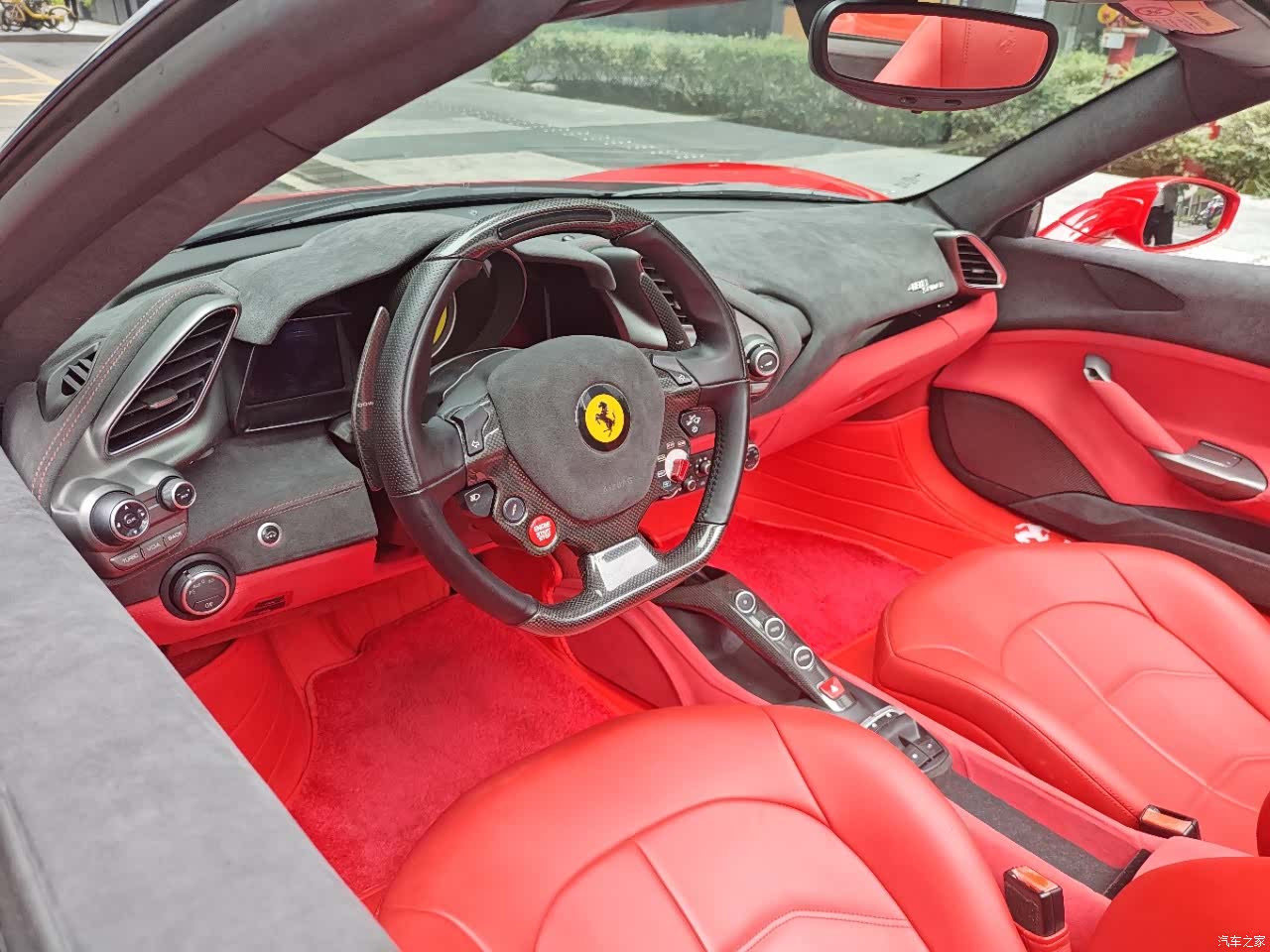 Ferrari 488, 2018 3