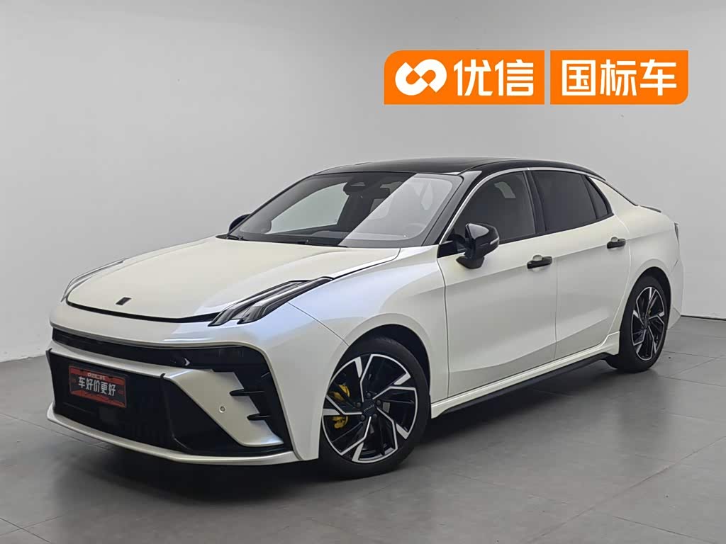 Lynk & Co 03