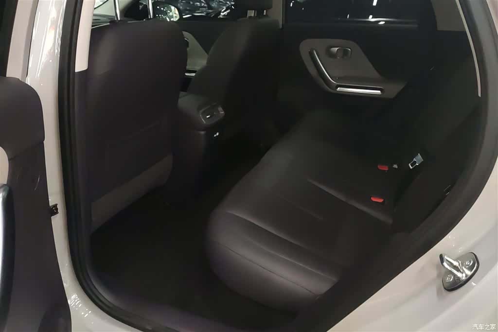 Leapmotor B01, 2025 11