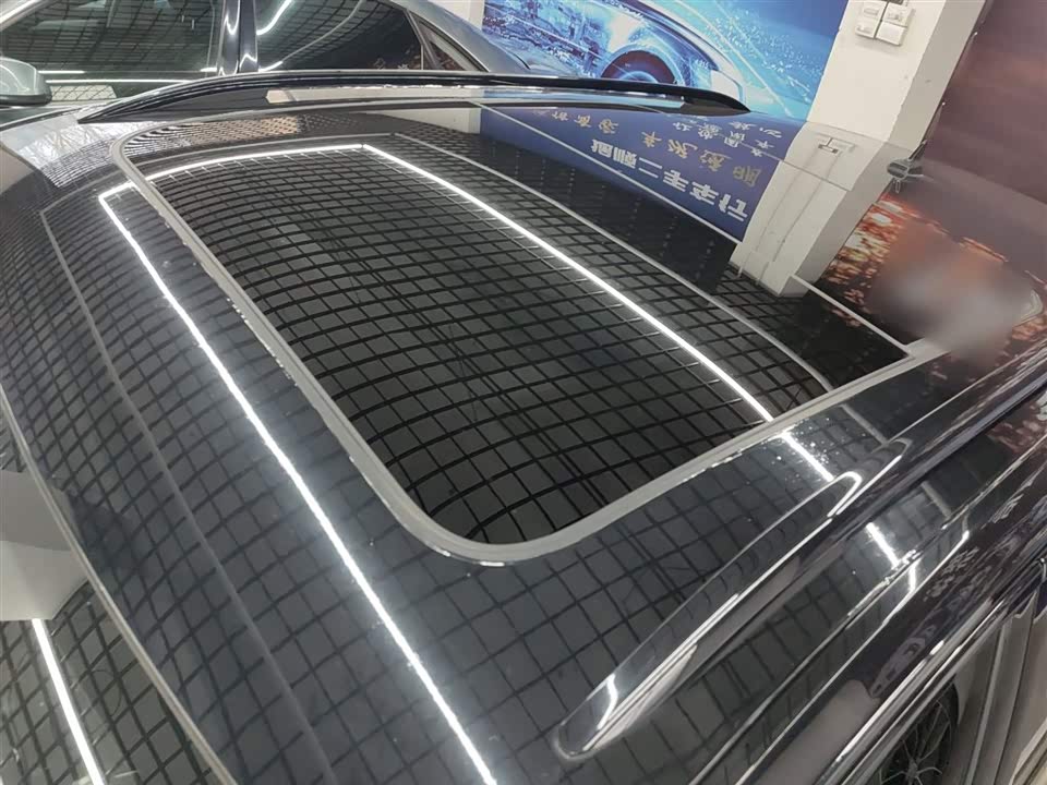 Volkswagen T-ROC exploring Songs