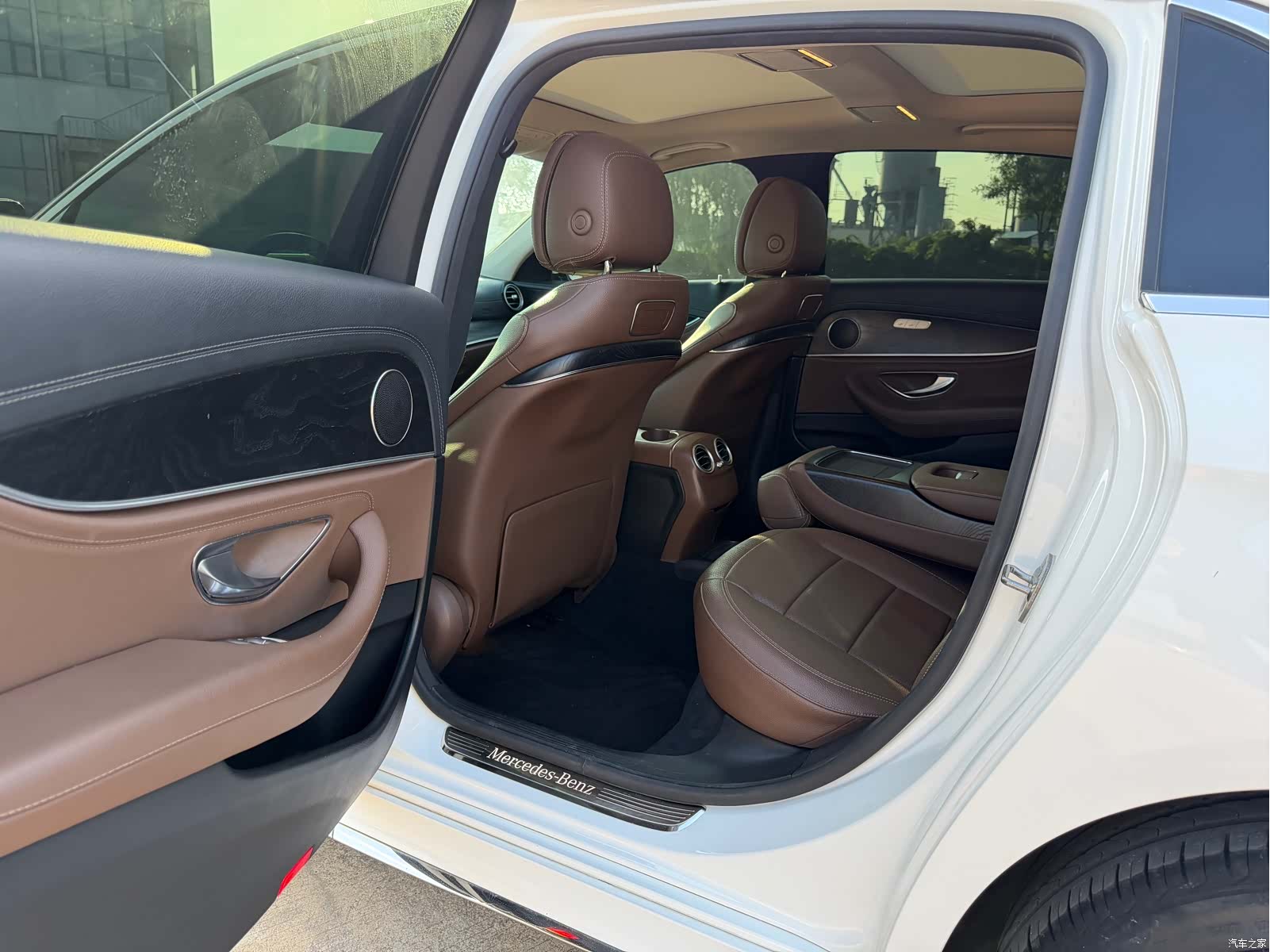 Mercedes-Benz E-Class, 2019 9