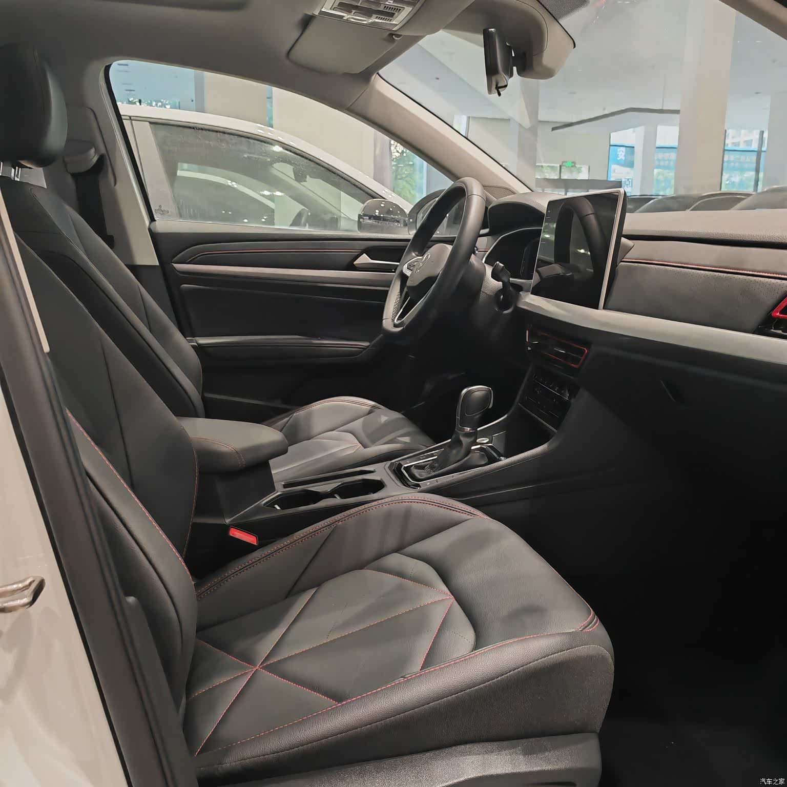 Volkswagen Lavida, 2025 все фото