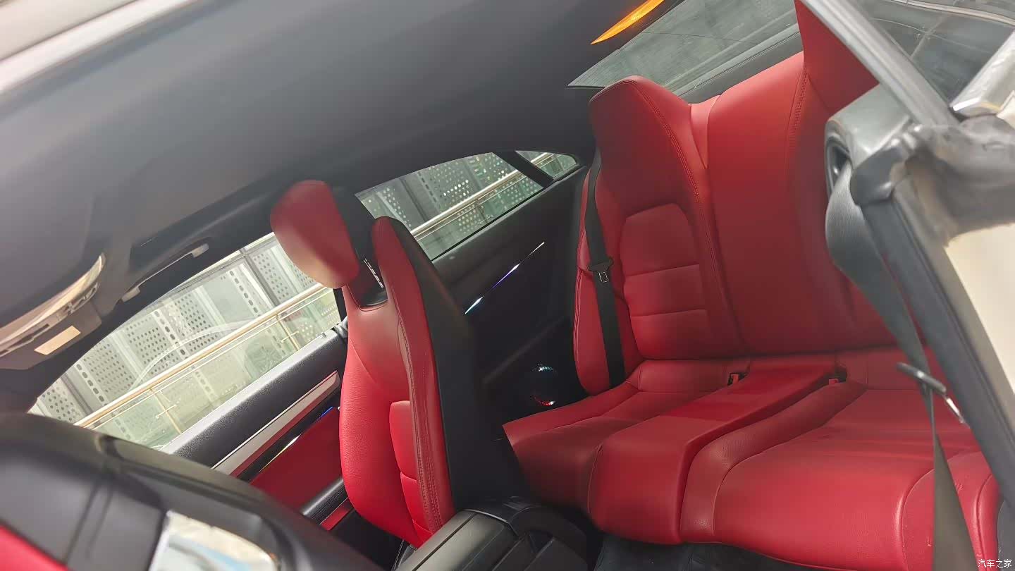 Mercedes-Benz E-Class, 2015 8