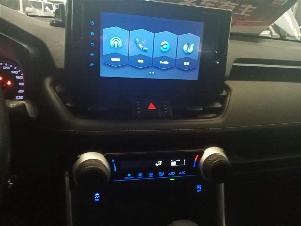 Toyota RAV4 Rongfang