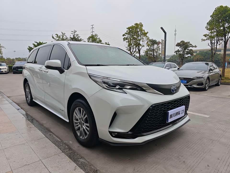 Toyota SIENNA