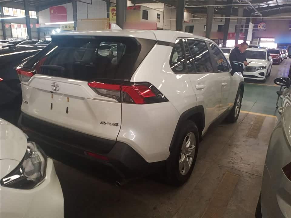 Toyota RAV4 Rongfang