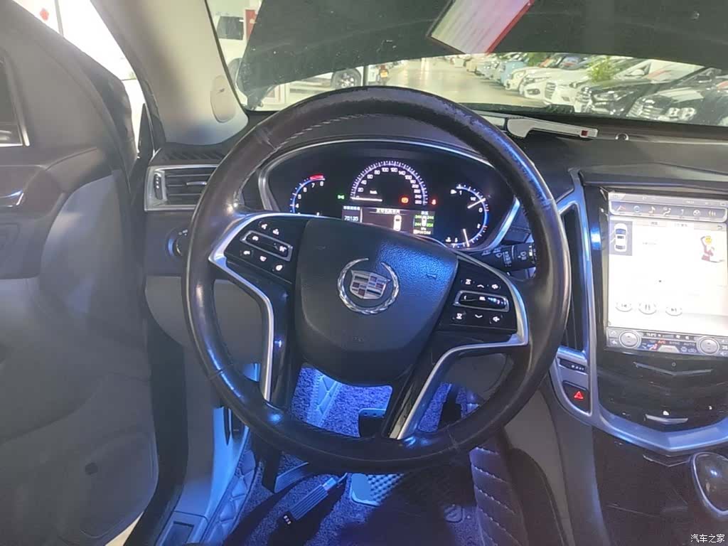 Cadillac SRX, 2015 11