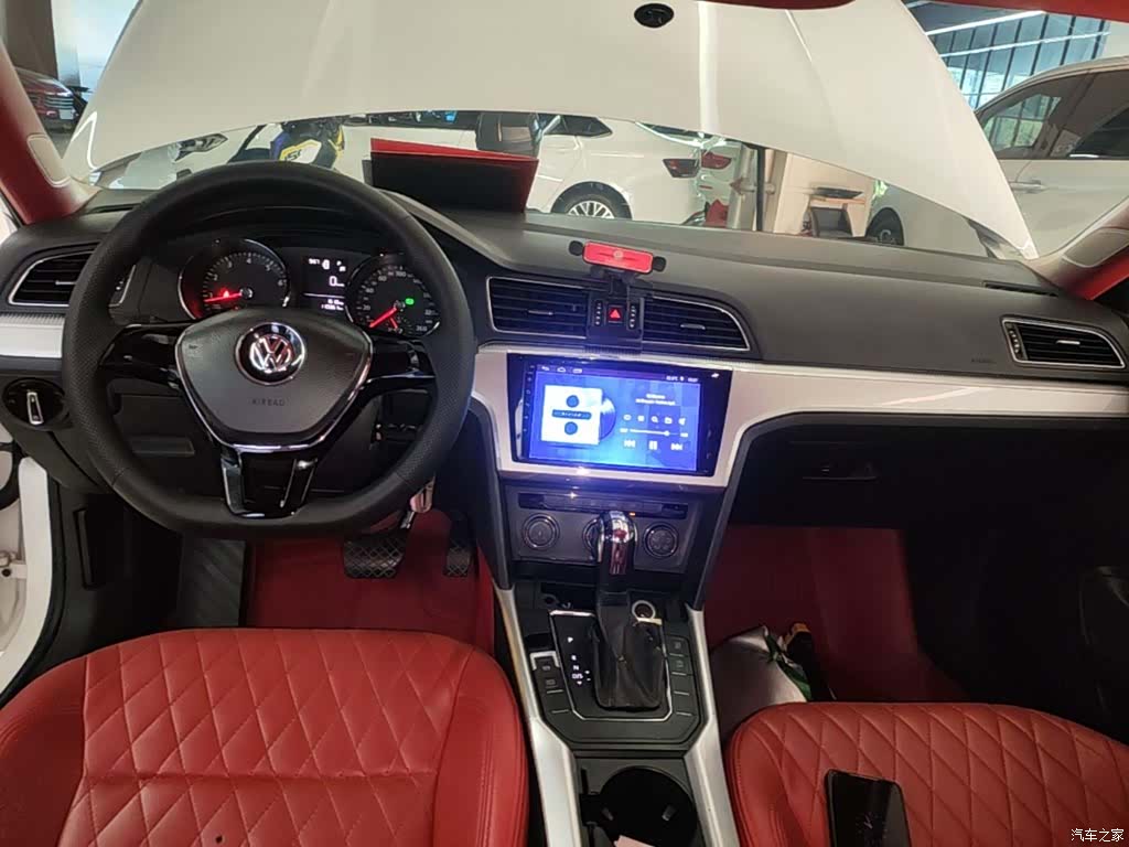 Volkswagen Lamando, 2018 10
