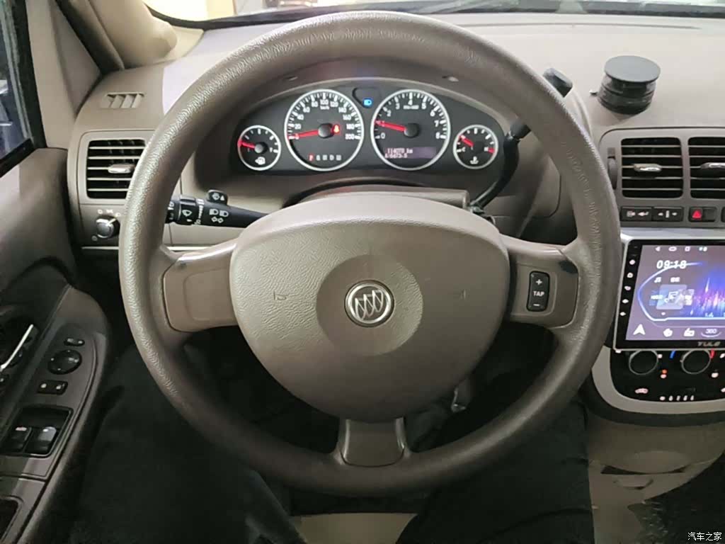 Buick GL8, 2015 11