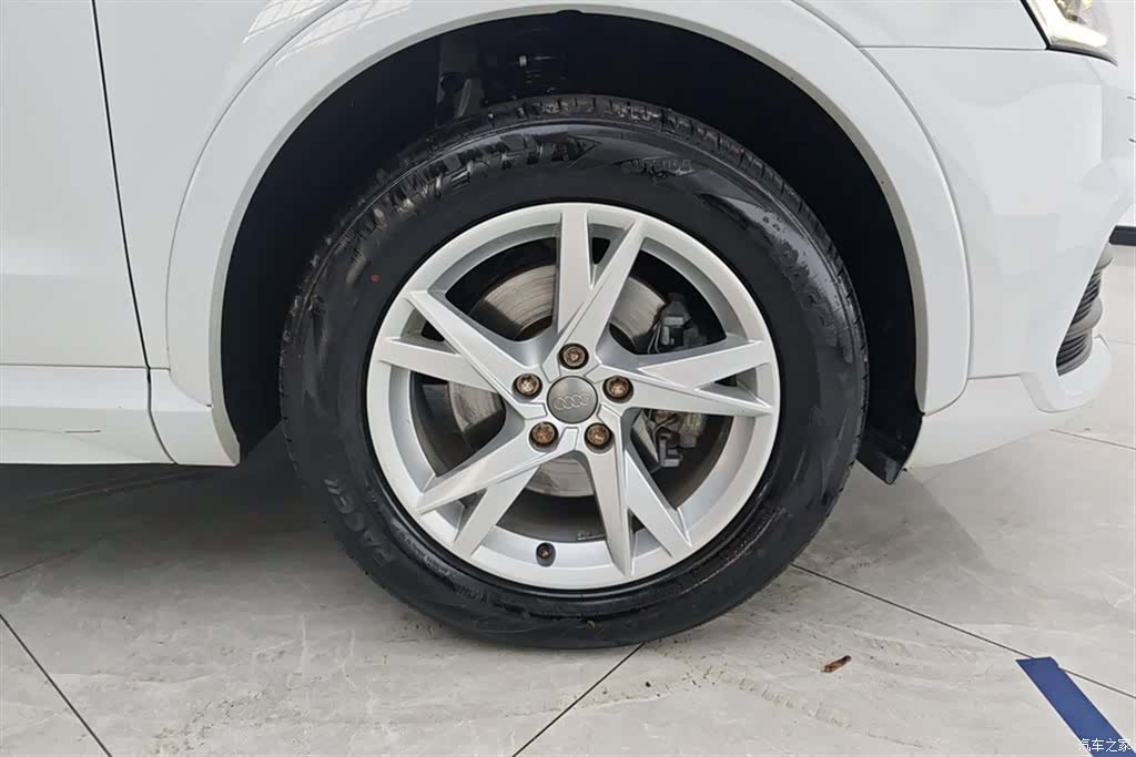 Audi Q3, 2018 6