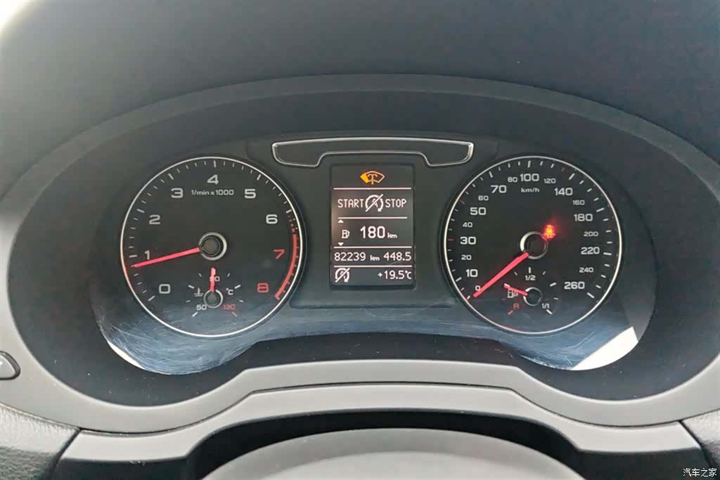Audi Q3, 2018 14