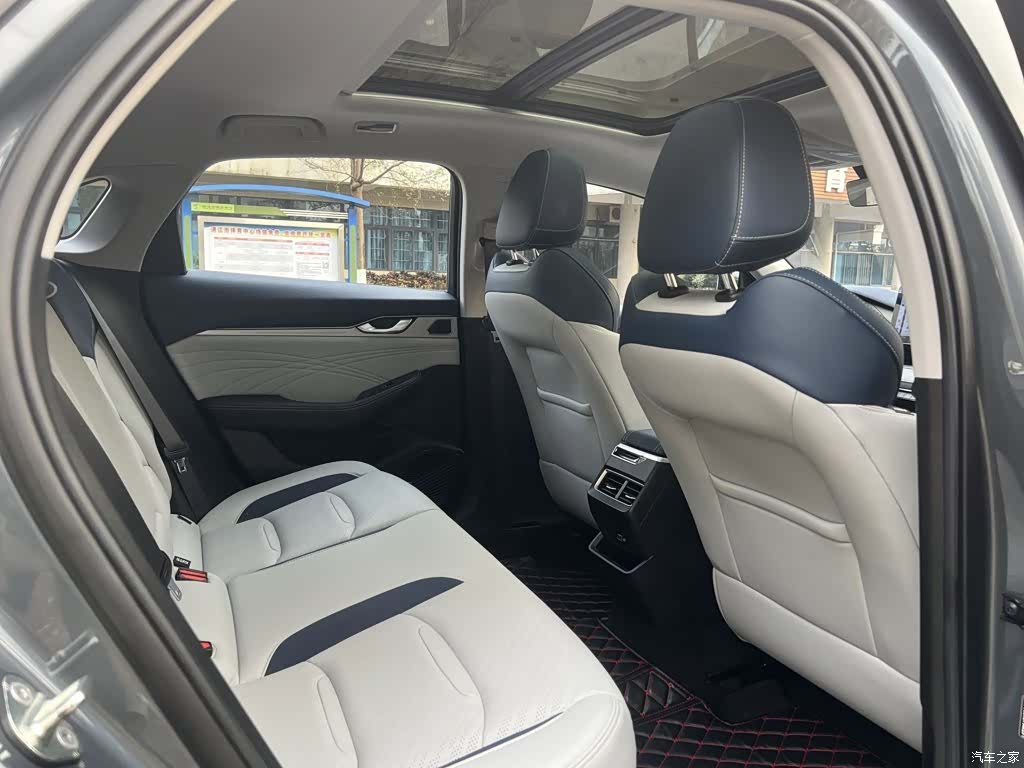 Geely Preface, 2023 20